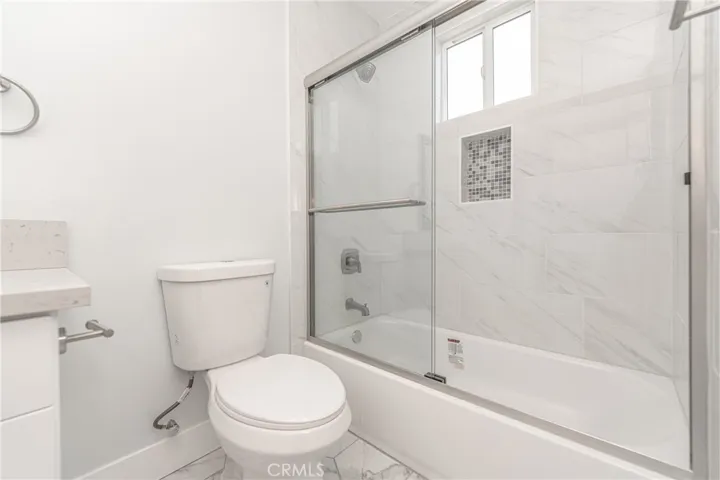 618 W 49th Street, Los Angeles, California 90037