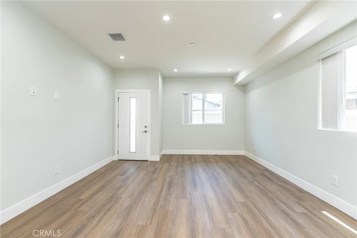 618 W 49th Street, Los Angeles, California 90037