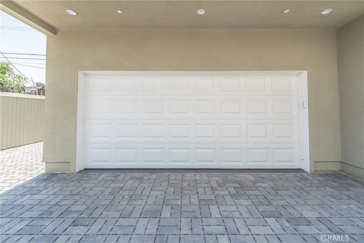 618 W 49th Street, Los Angeles, California 90037