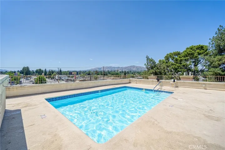 16940 Chatsworth Street 101, Granada Hills, California 91344