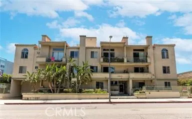 16940 Chatsworth Street 101, Granada Hills, California 91344