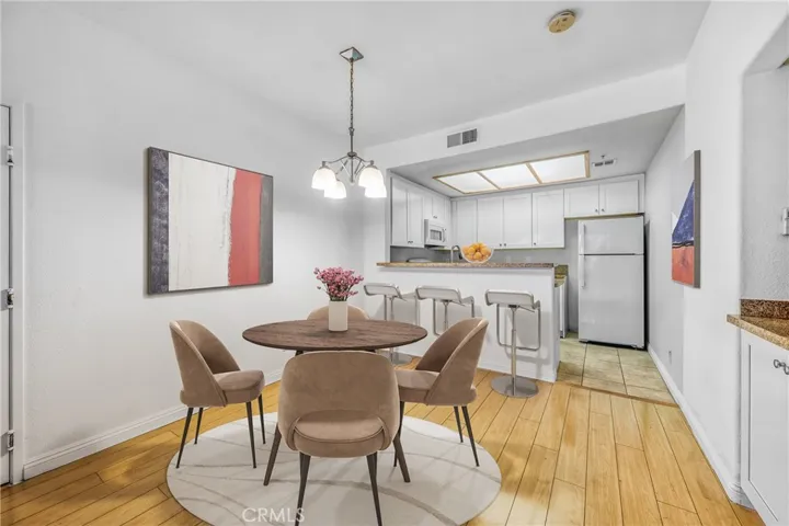 16940 Chatsworth Street 101, Granada Hills, California 91344