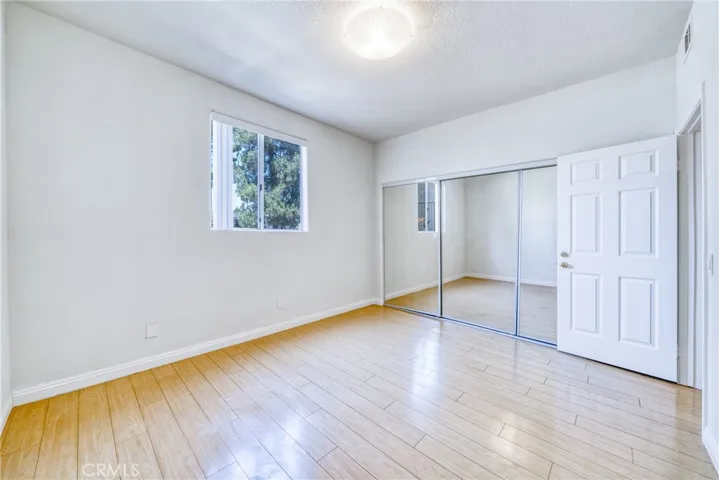 16940 Chatsworth Street 101, Granada Hills, California 91344