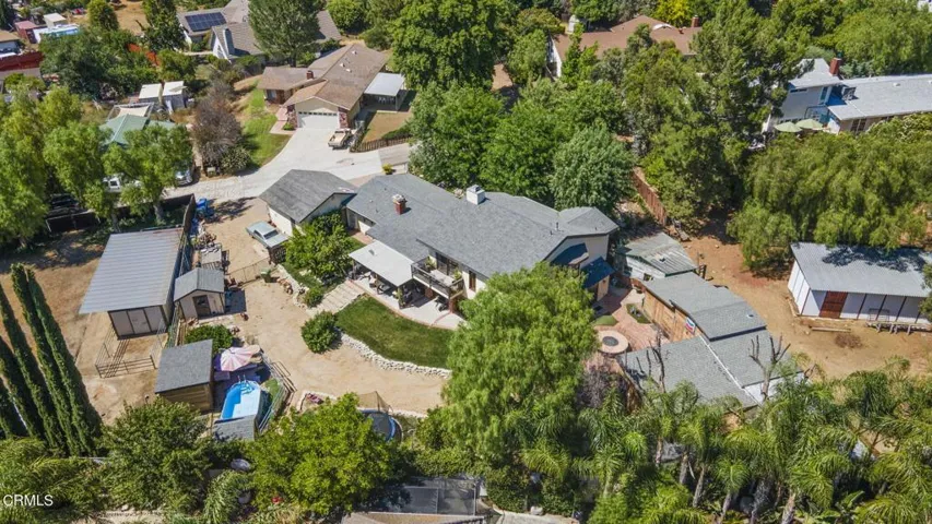 67-web-or-mls-Upmarketmedia_5340Lew-aer-