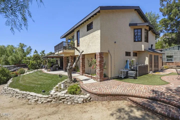 18-web-or-mls-Upmarketmedia_5340Lew-194