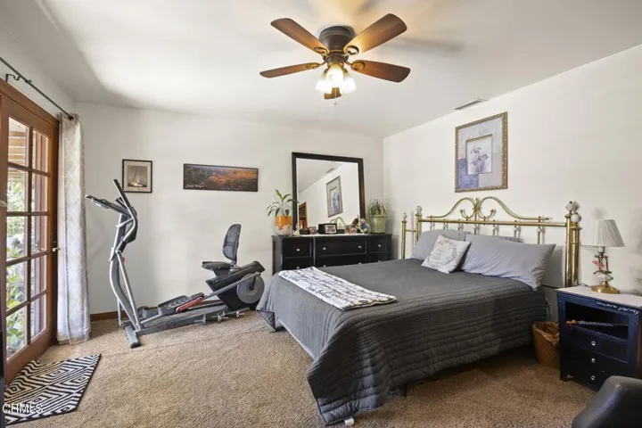 8-web-or-mls-Upmarketmedia_5340Lew-129