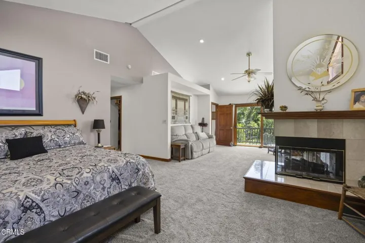 16-web-or-mls-Upmarketmedia_5340Lew-111