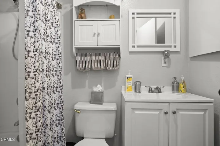 56-web-or-mls-Upmarketmedia_5340Lew-171