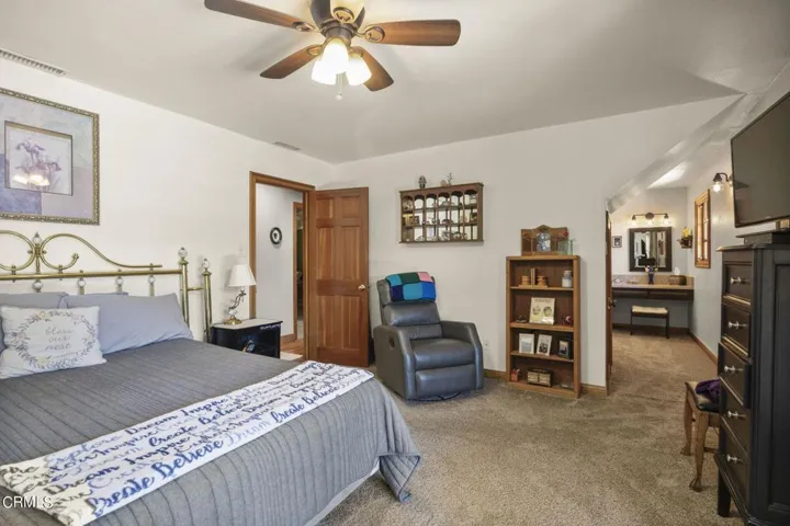 9-web-or-mls-Upmarketmedia_5340Lew-132