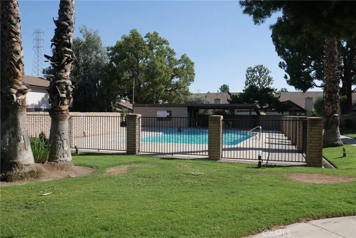 Community Pool: well maintained, fully fenced, bathrooms, roomy decks, covered patio area.