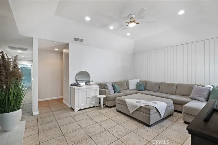 3 Honeysuckle, Irvine, California 92614