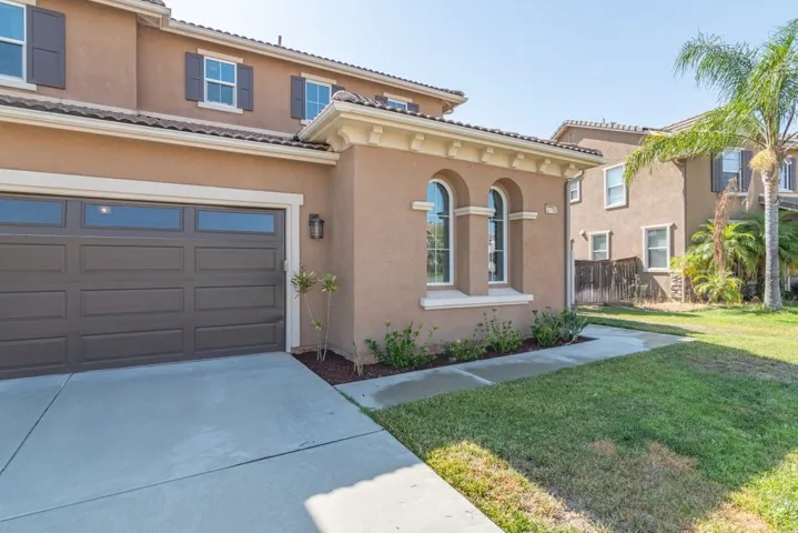 27792 Carlton Oaks Street, Murrieta, California 92562