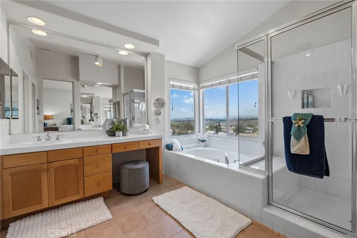 21 Hillside, Rancho Santa Margarita, California 92688