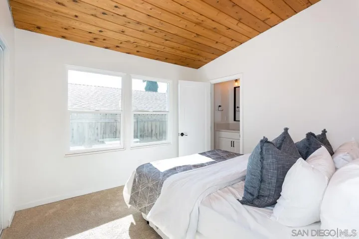 2610 Glebe Rd, Lemon Grove, California 91945