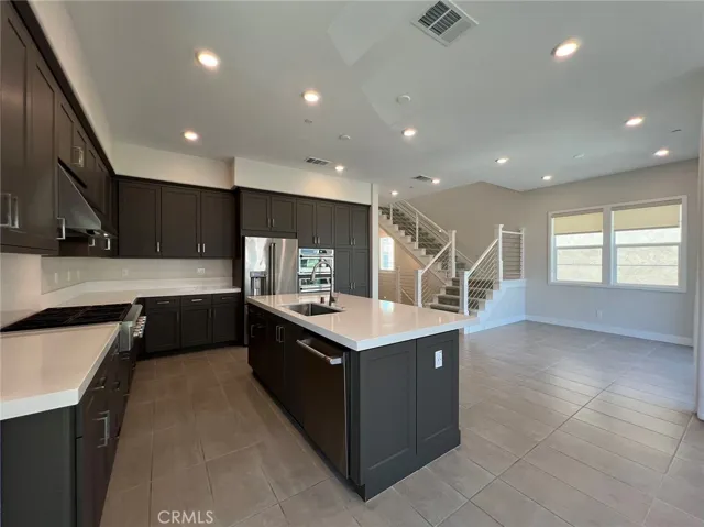 118 Pattern, Irvine, California 92618