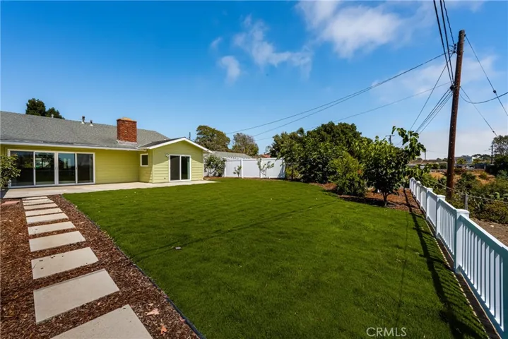 1033 Linden Place, Costa Mesa, California 92627