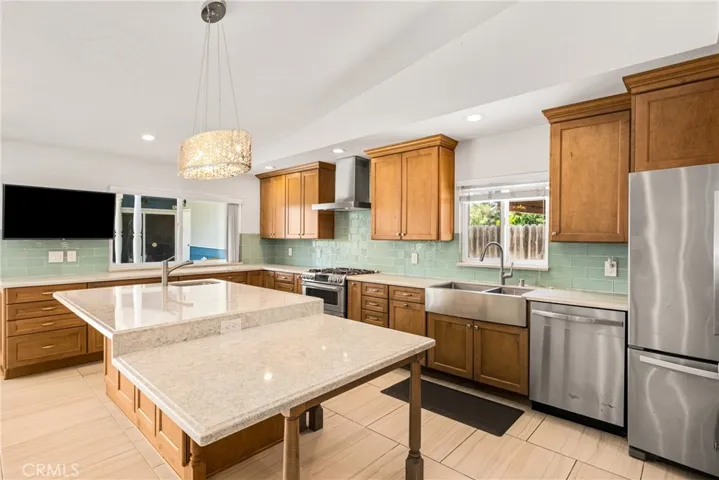 1033 Linden Place, Costa Mesa, California 92627