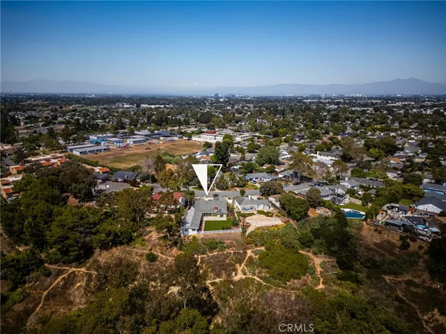 1033 Linden Place, Costa Mesa, California 92627