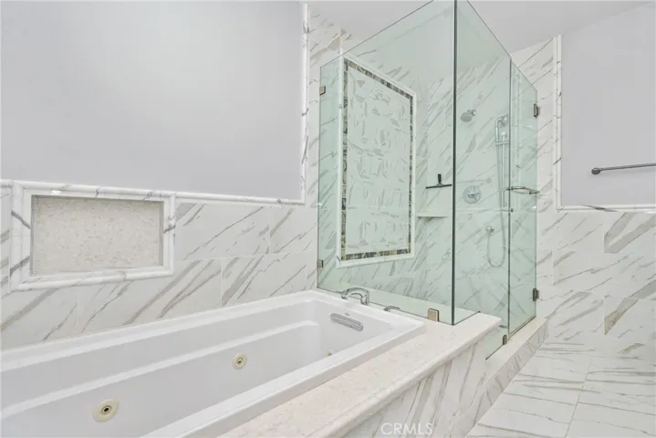 1033 Linden Place, Costa Mesa, California 92627