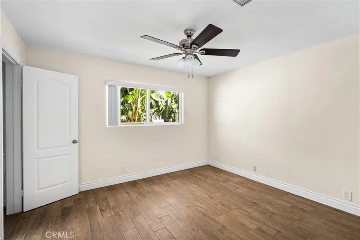 1033 Linden Place, Costa Mesa, California 92627