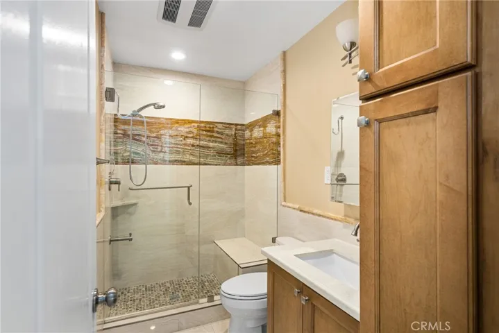 1033 Linden Place, Costa Mesa, California 92627