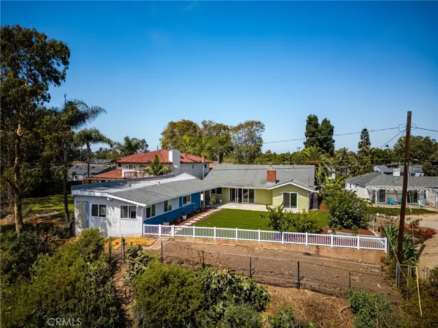 1033 Linden Place, Costa Mesa, California 92627