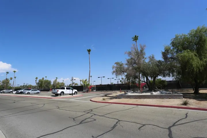 41471 Inverness Way, Palm Desert, California 92211