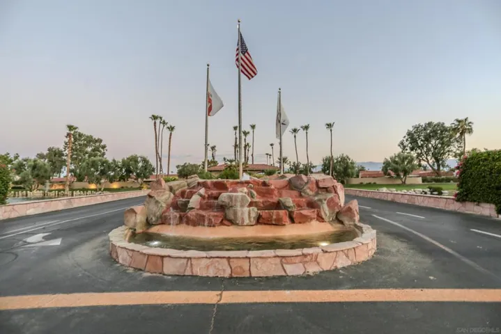 41471 Inverness Way, Palm Desert, California 92211