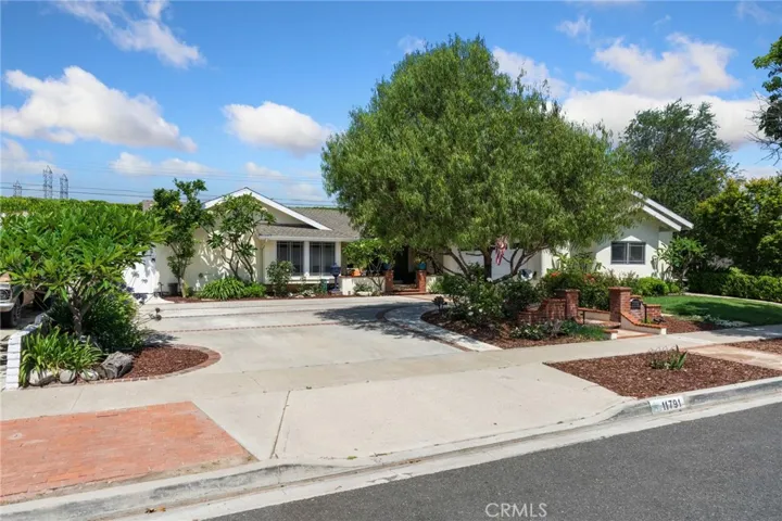 11791 Martha Ann Drive, Rossmoor, California 90720