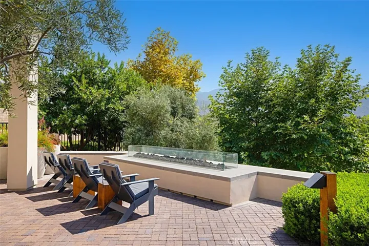 QUIET SITTING AREA