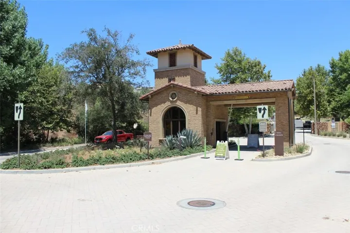 GUARD GATED ENTRY