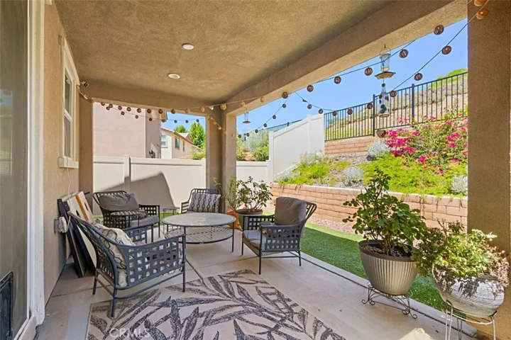 BUILTIN COV PATIO