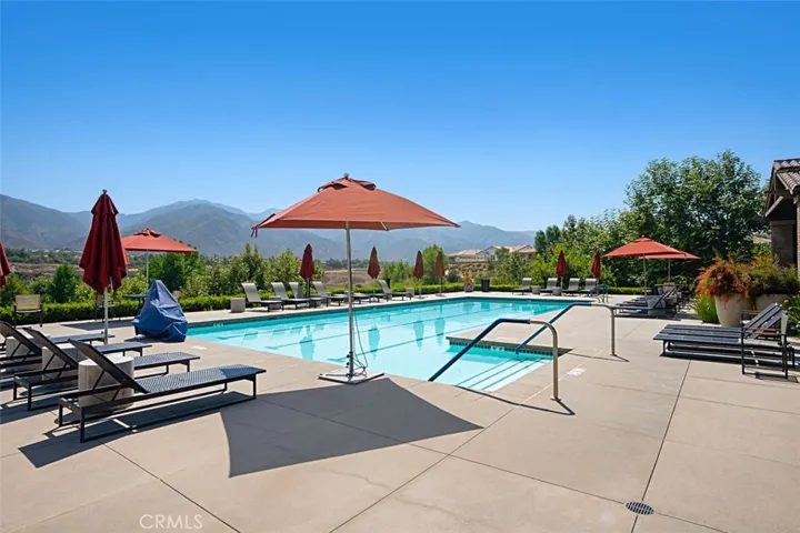 LARGE POOL