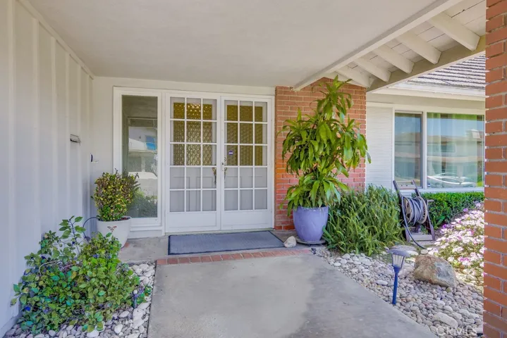 1905 Suva Circle, Costa Mesa, California 92626