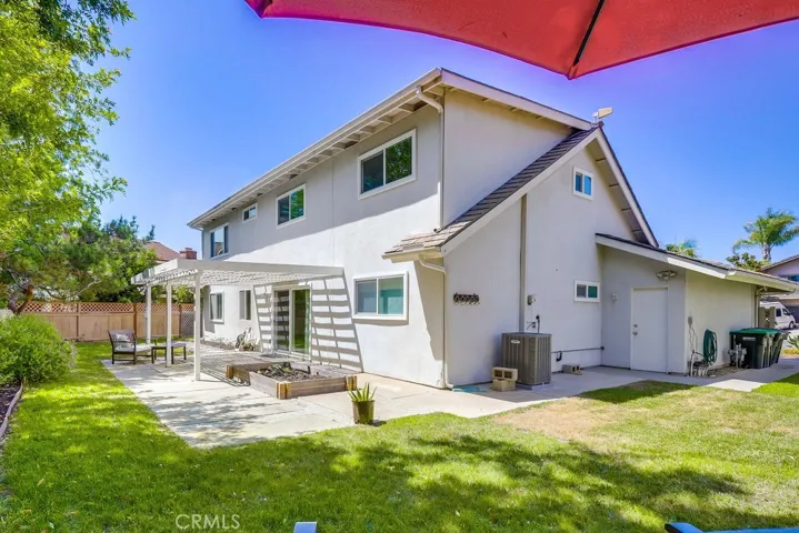 1905 Suva Circle, Costa Mesa, California 92626