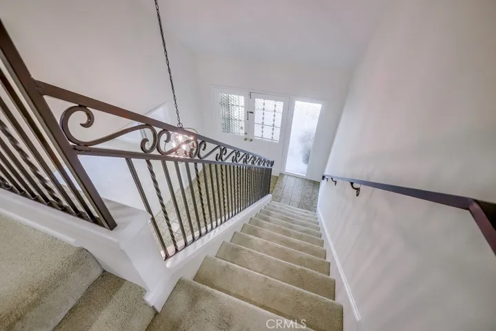 1905 Suva Circle, Costa Mesa, California 92626