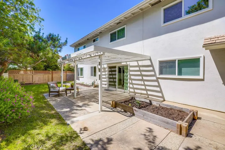 1905 Suva Circle, Costa Mesa, California 92626