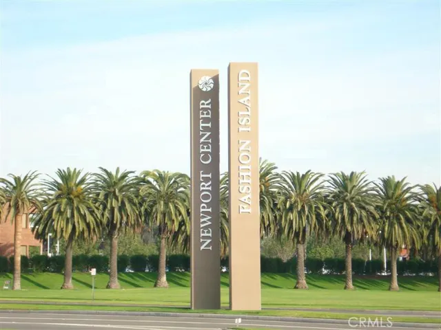 1905 Suva Circle, Costa Mesa, California 92626