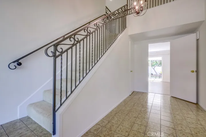 1905 Suva Circle, Costa Mesa, California 92626