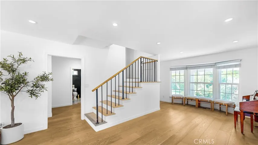 6537 Ranchito Avenue, Valley Glen, California 91401