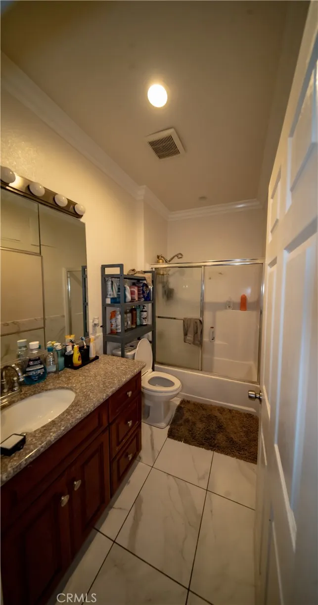2021 Miramar Street, Los Angeles, California 90057 home-pic-15