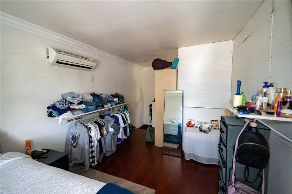 2021 Miramar Street, Los Angeles, California 90057 home-pic-31