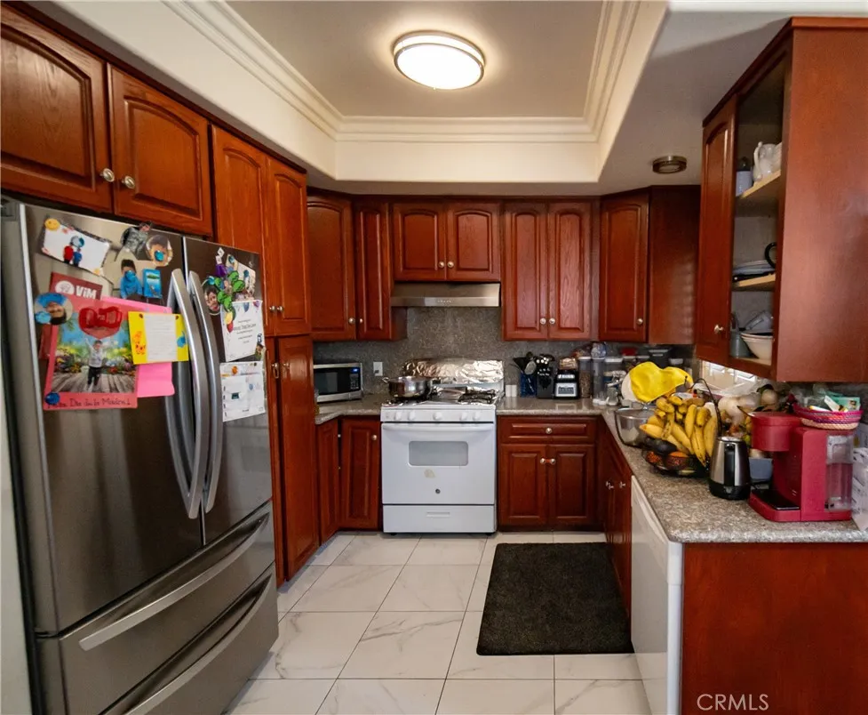 2021 Miramar Street, Los Angeles, California 90057 home-pic-34
