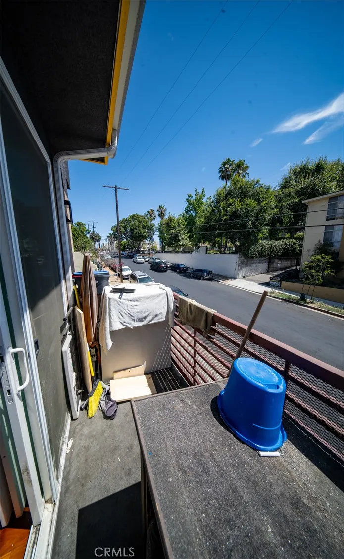 2021 Miramar Street, Los Angeles, California 90057 home-pic-9