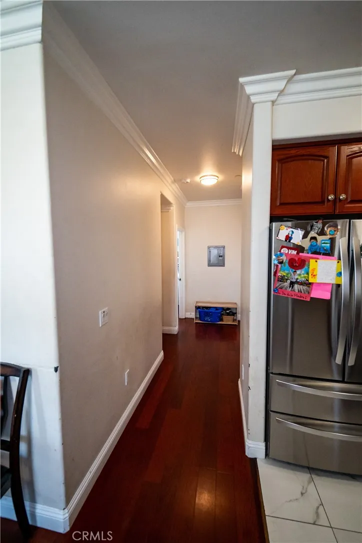 2021 Miramar Street, Los Angeles, California 90057 home-pic-36