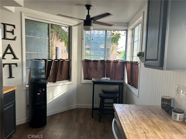Dining nook