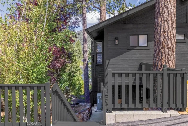 763 Cove Drive, Big Bear Lake, California 92315