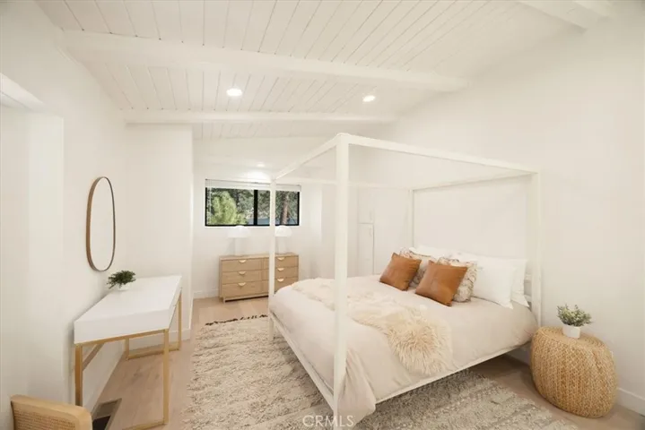 763 Cove Drive, Big Bear Lake, California 92315