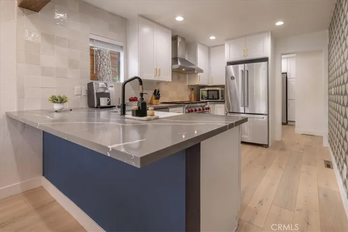 763 Cove Drive, Big Bear Lake, California 92315