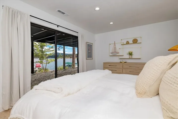 763 Cove Drive, Big Bear Lake, California 92315